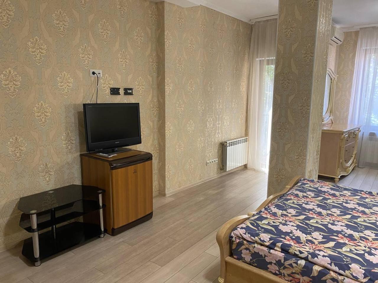 Valencia Hotel Odessa Buitenkant foto